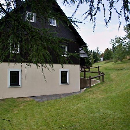 Chaloupka Slamenka Villa Loučná pod Klínovcem Eksteriør bilde